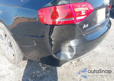 2011 Audi A4 2.0T Premium из США, поврежденный, VIN WAUAFAFLXBN031821